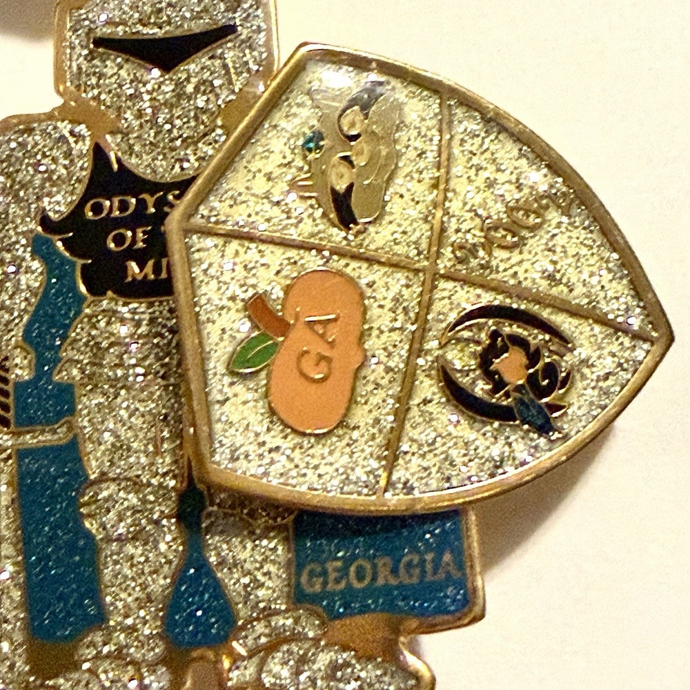 Vintage Enamel Knight Pin! RARE SPINNER SHIELD Odyssey Of The Mind 2002 Georgia - Picture 6 of 14